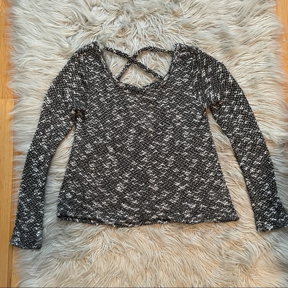 Black and White Criss Cross Back Sweater - Picture 1 of 6